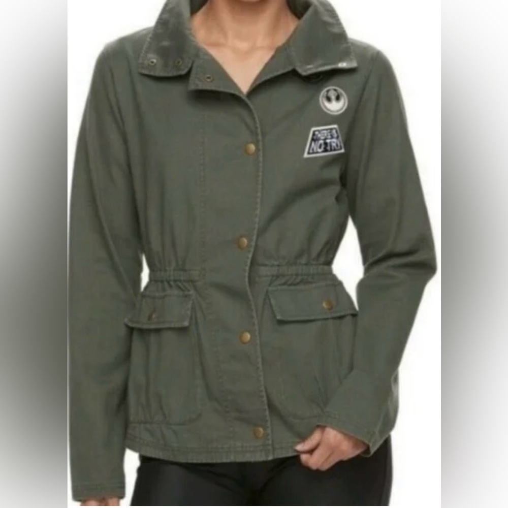 Star Wars jacket size xs. Womens